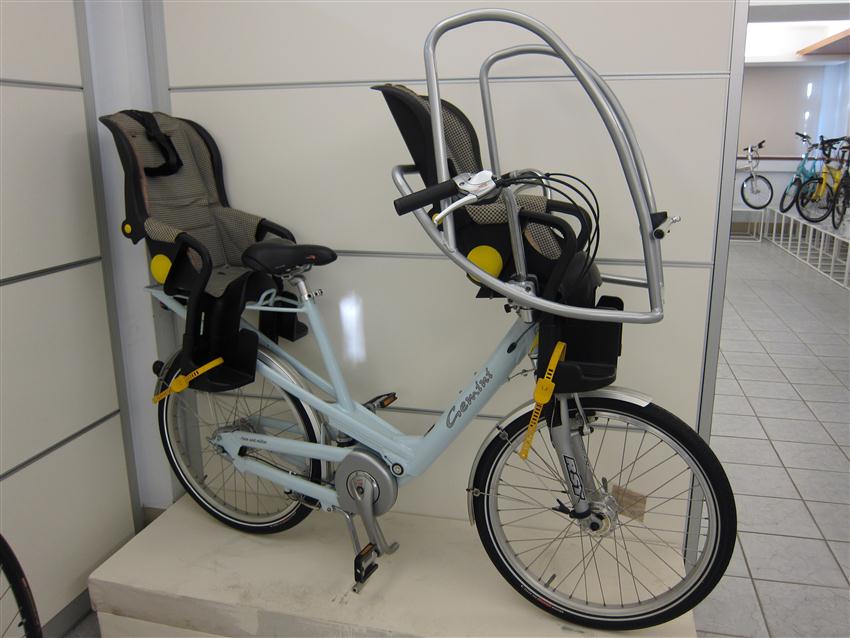 江苏一女子花16万买的车位被攻克 哭了一夜后发狠 买台二手车专门堵它 一停就是980天‘MK电竞’(图1) MK电竞